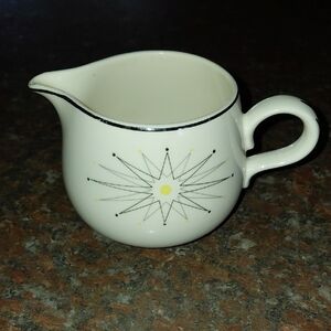 Homer Laughlin "Modern Star" Creamer